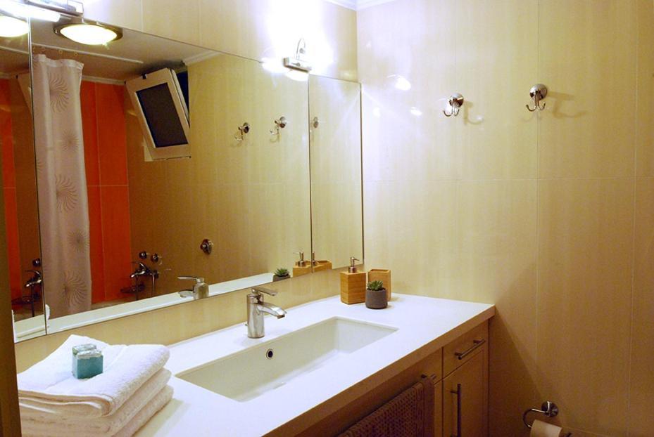Heraklion Center Boutique 3 Bedroom Apartment Penelope Exterior photo
