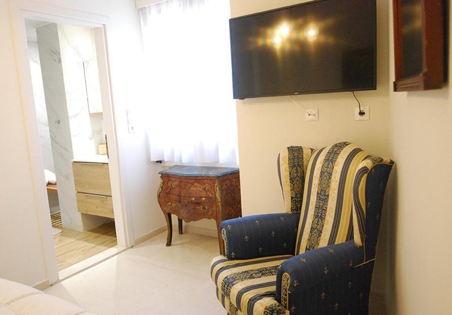 Heraklion Center Boutique 3 Bedroom Apartment Penelope Exterior photo